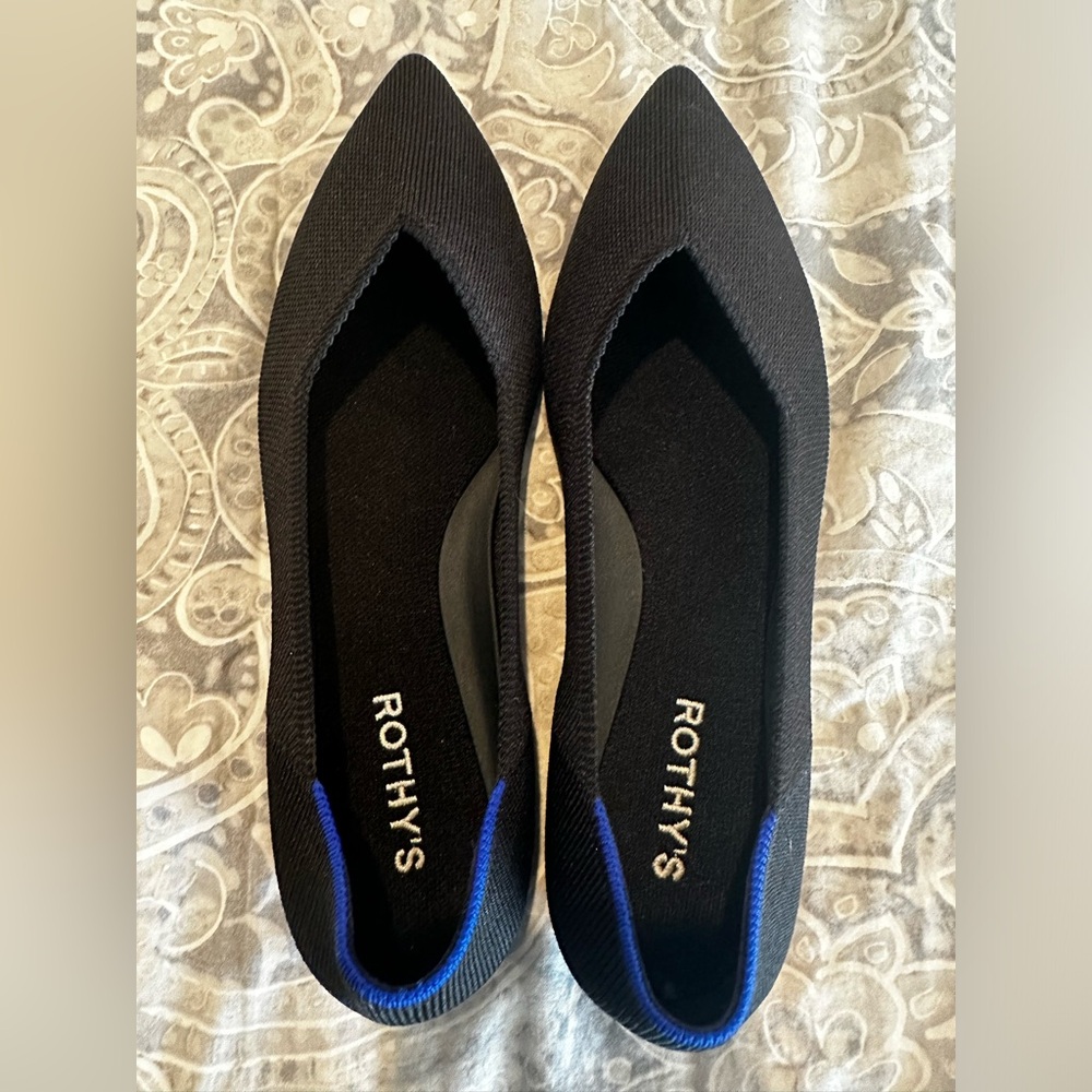 Rothy’s The Point II Black size 9 ( really 8.5)
